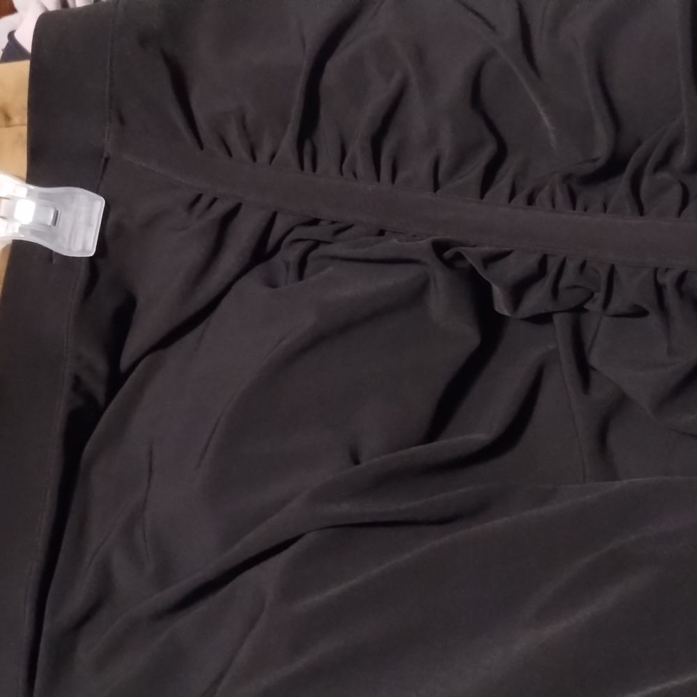 Skirt - Picture 3 of 4